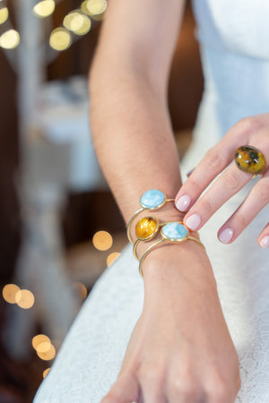 Lovely round shaped larimar bracelet in sterling silver gold-plated